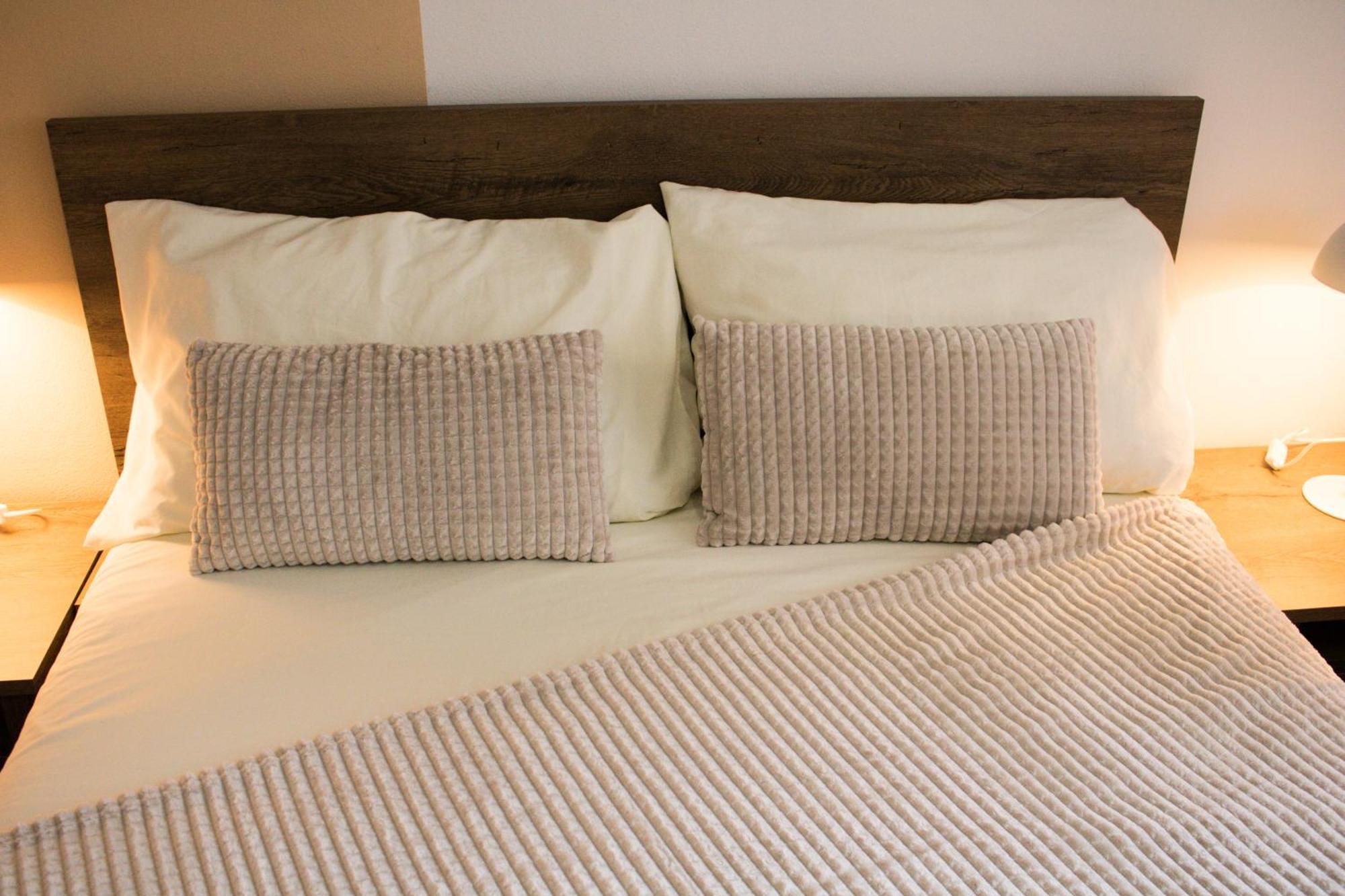 Angie'S Perfect Location Flat - Walk To Sights Tirana Bagian luar foto