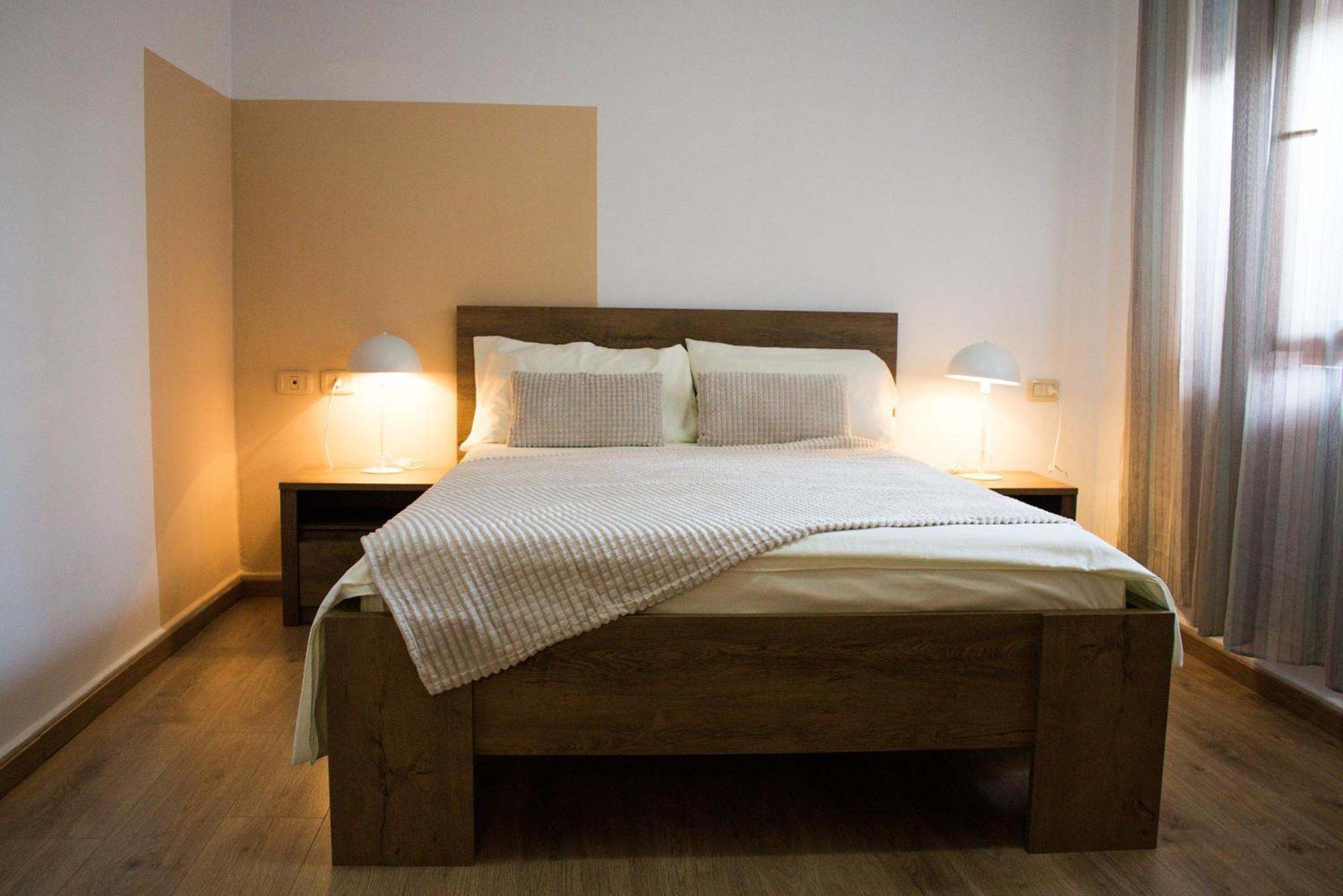 Angie'S Perfect Location Flat - Walk To Sights Tirana Bagian luar foto